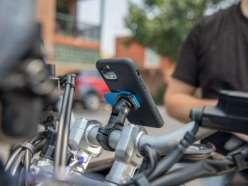 Adaptador de union articulado QUAD LOCK