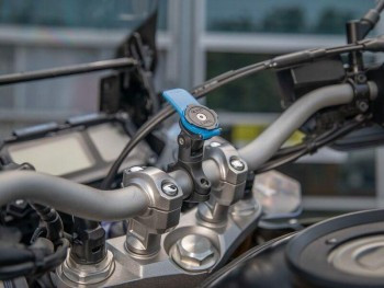 Adaptador de union articulado QUAD LOCK