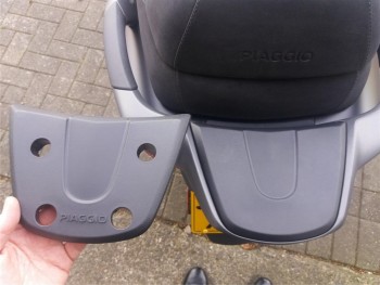 Soporte para baul Piaggio MP3 desde 2016
