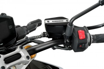 Tapa bomba freno delantero Suzuki GSX-R 1300 Hayabusa, GSX-S1000 /GT /GX /Katana plata