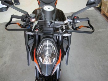 Estructura central aluminio paramanos Barkbusters  KTM 1290 Superduke R 2014-2023