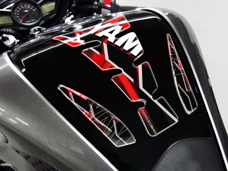 Protector de Deposito WINGS Yamaha C/rojo-negro