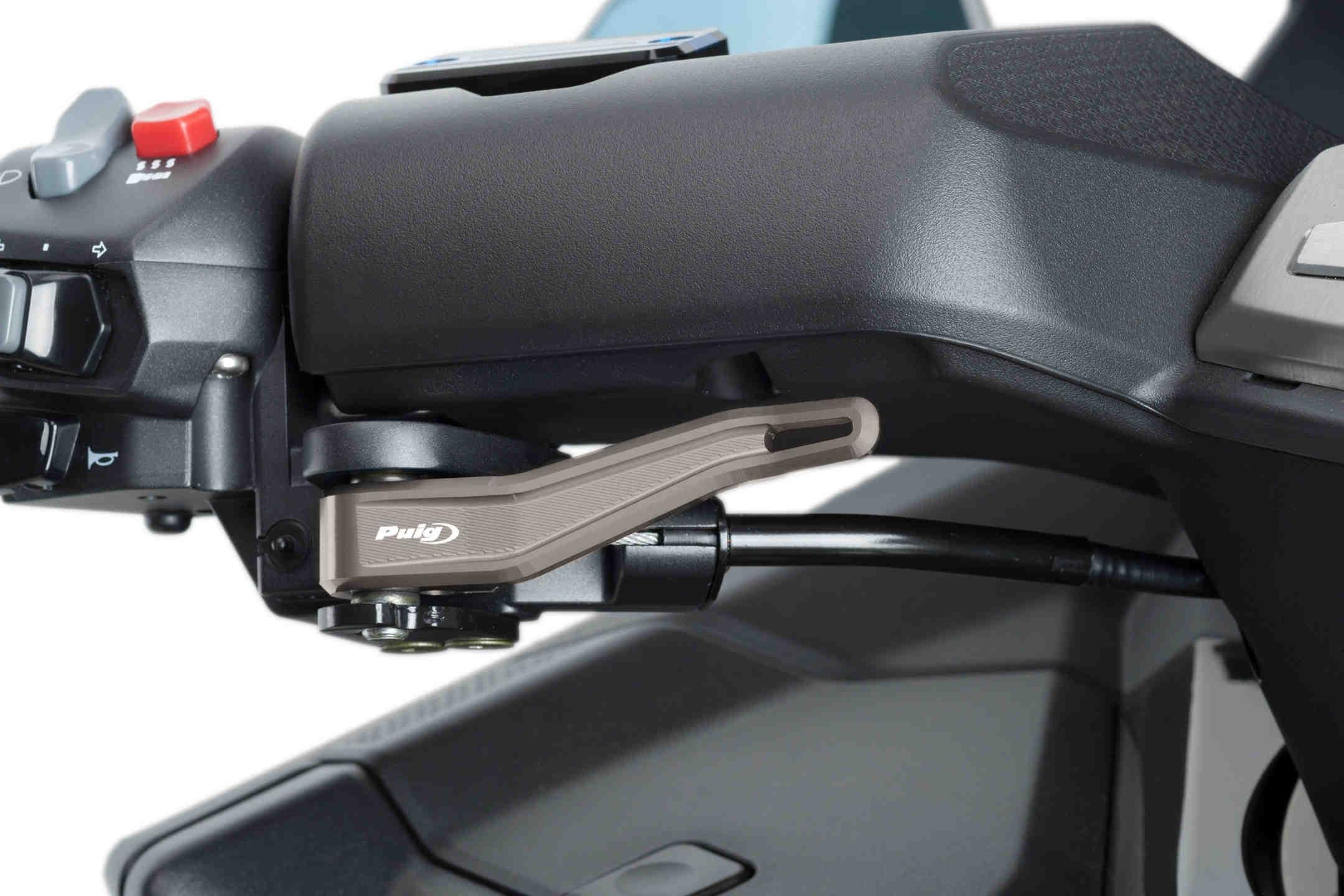 Maneta freno parking Kymco AK550 /Premium 2017-2024 plata