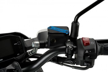 Tapa bomba freno delantero BMW G310GS, G310R, KTM Duke 125/390, Suzuki GSX-S 125, GSX-R 125 , Triumph Scrambler, Speed 400 azul