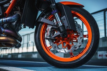 Set discos de freno wave delanteros KTM 1390 SuperDuke R 2024