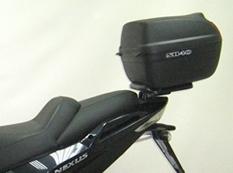Soporte baul Shad Top master Nexus 125 2007-2023, Gilera Nexus 250/500 2006-2014, Nexus 300 2013-2023 Aprilia SR Max 125/300