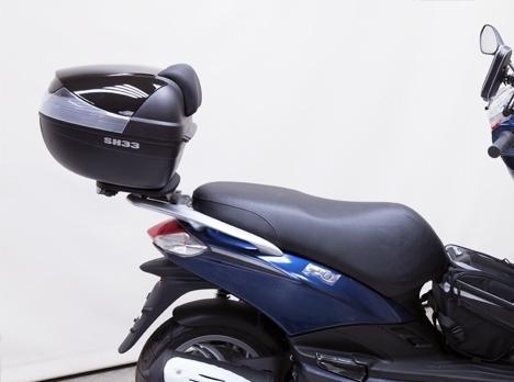 Soporte baul Shad Top master Piaggio Fly 50/125 2013-2014